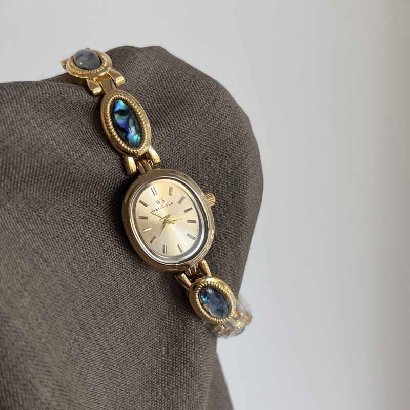 Elegant Oval Mother of Pearl Dial Green Jade Bracelet Ladies Watch (Copy)