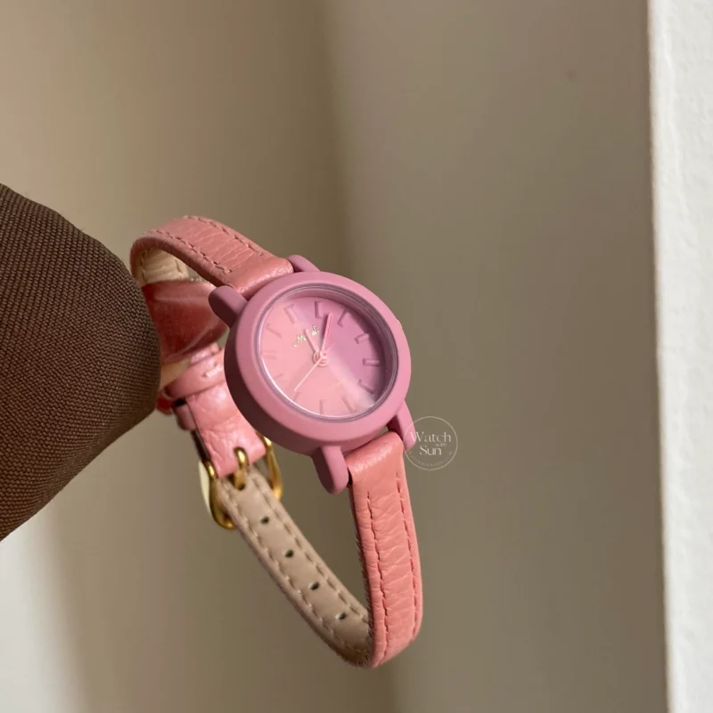 Chic Round Small Face Green/Pink Leather Ladies Watch for Petite Wrist - green