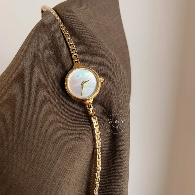 752-4 Elegant Round Mother of Pearl Dial Gold Thin Bracelet Ladies Watch