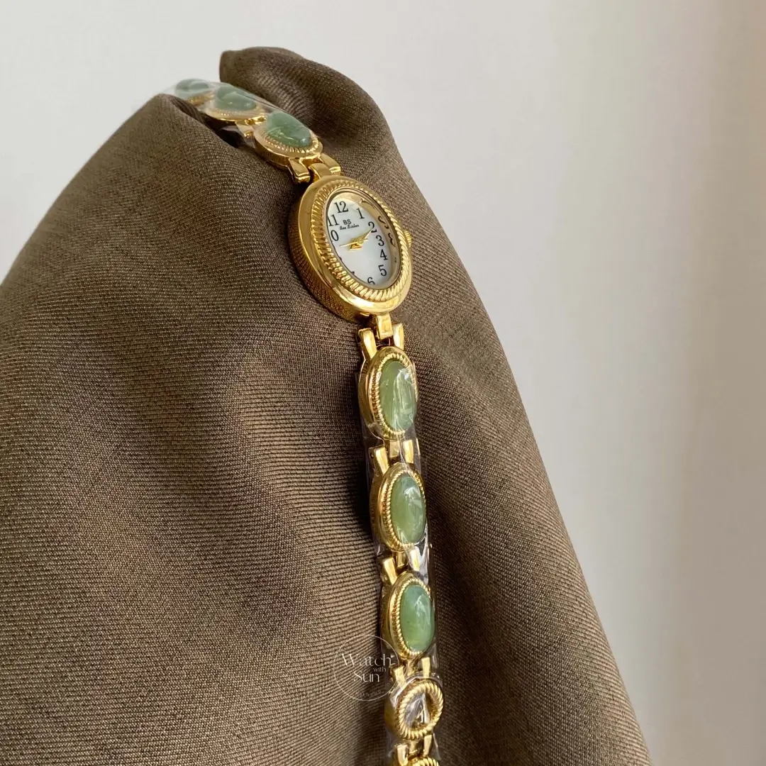 Elegant Oval Mother of Pearl Dial Green Jade Bracelet Ladies Watch