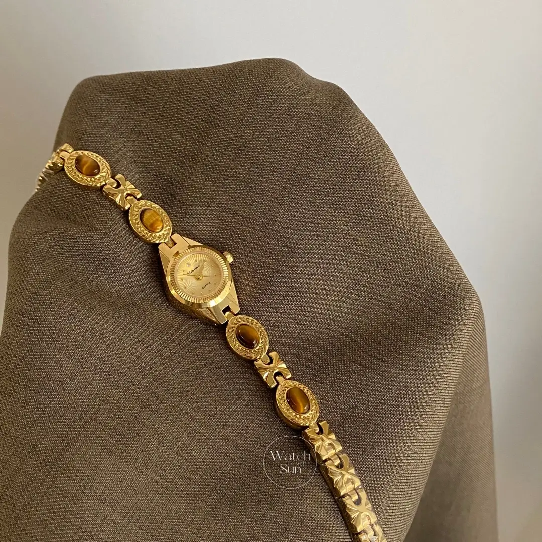 Vintage-Inspired Small Face Gold Watch Tiger's Eye Stone Bracelet Ladies Watch for Petite Wrist