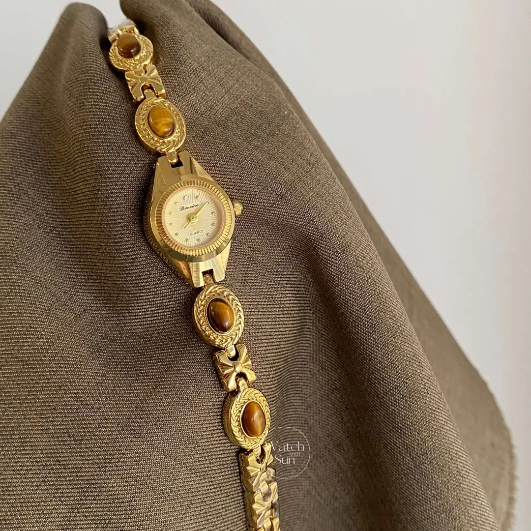 Vintage-Inspired Small Face Gold Watch Tiger's Eye Stone Bracelet Ladies Watch for Petite Wrist