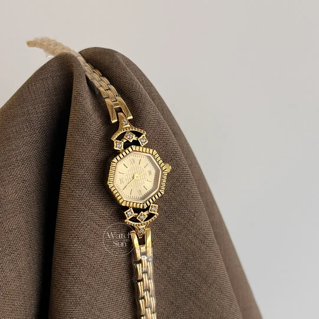 Vintage-Inspired Octagonal Dial Gold Bracelet Watch