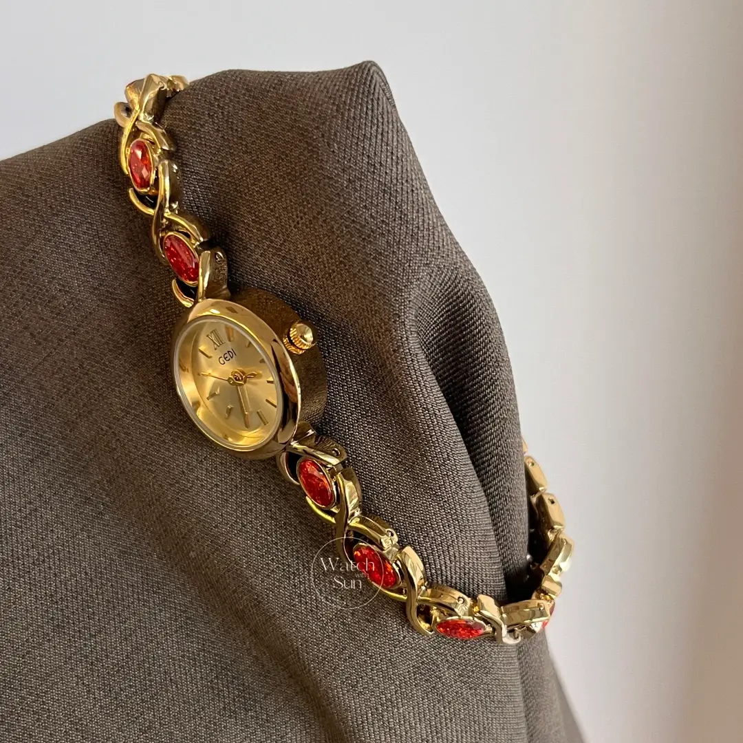 Elegant Round Dial Watch for Women Ruby Red Gold Bracelet Watch