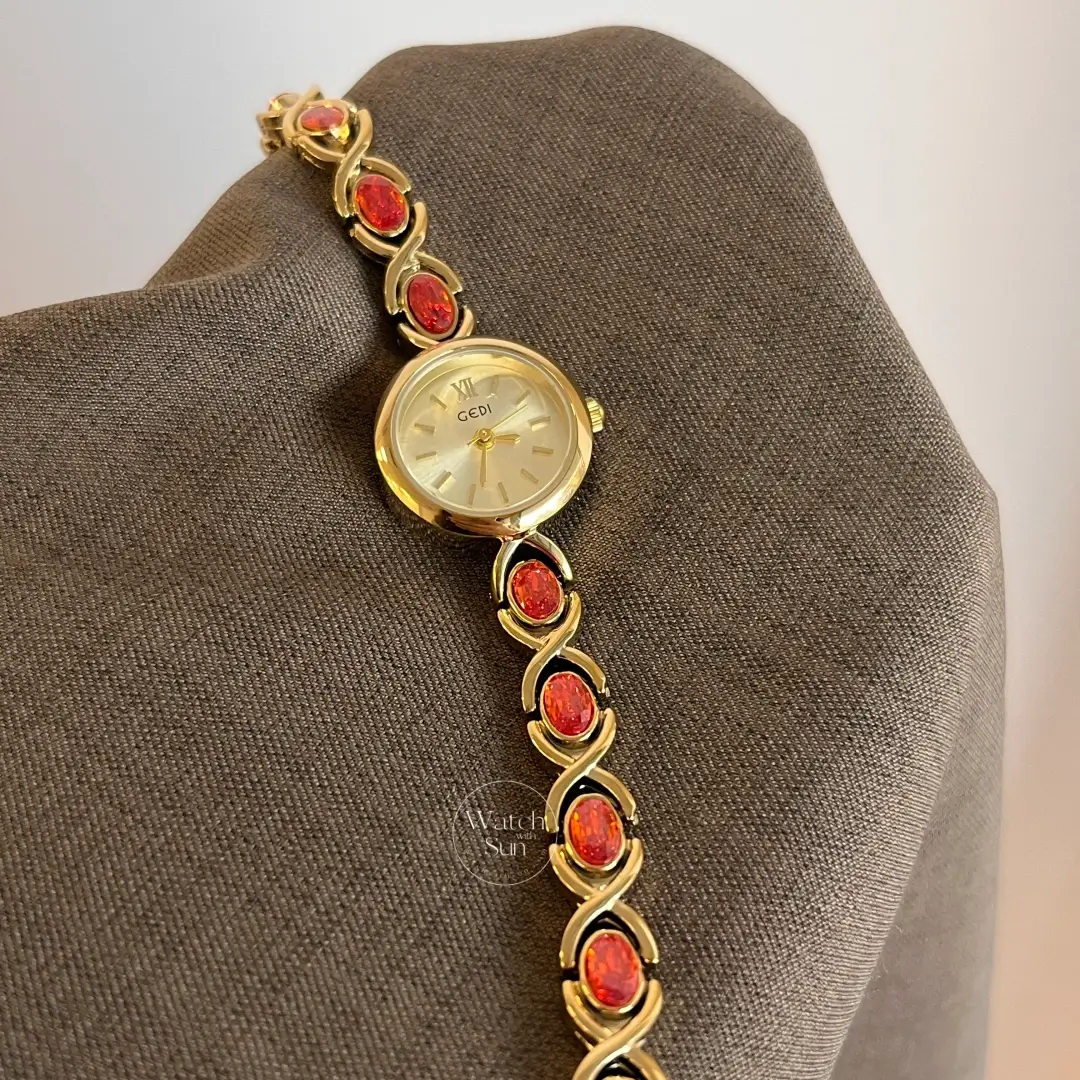Elegant Round Dial Watch for Women Ruby Red Gold Bracelet Watch