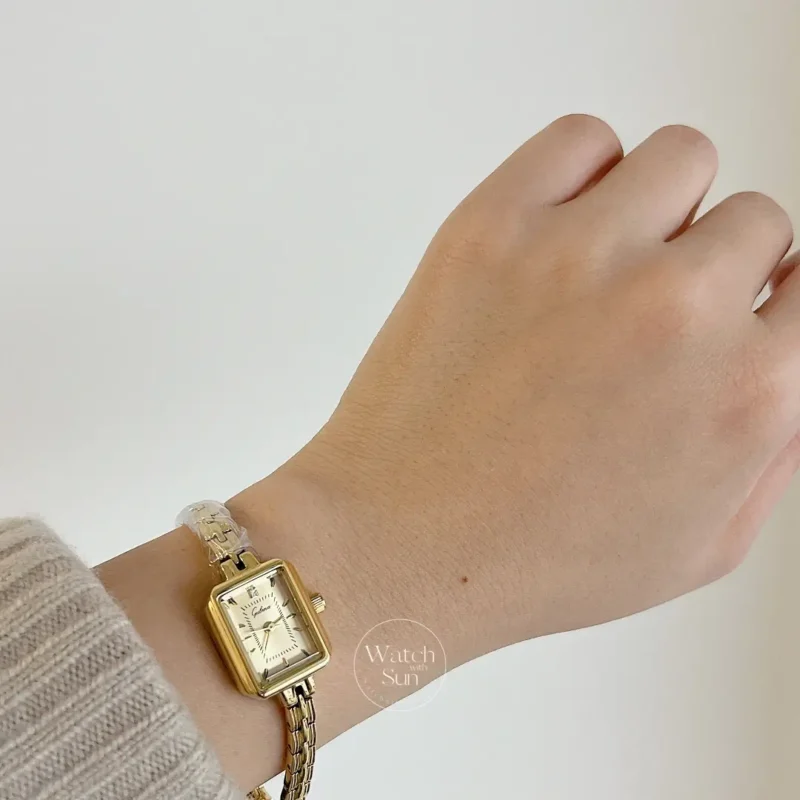Classic Square Dial Gold Jewelry Bracelet Ladies Watch