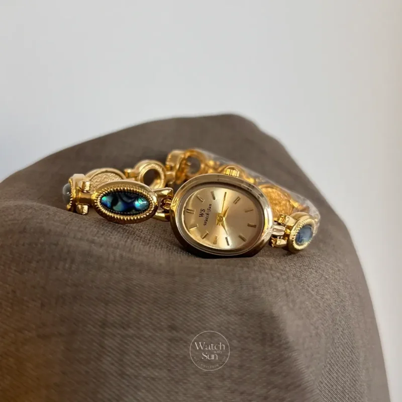 Elegant Oval Mother of Pearl Dial Green Jade Bracelet Ladies Watch (Copy)