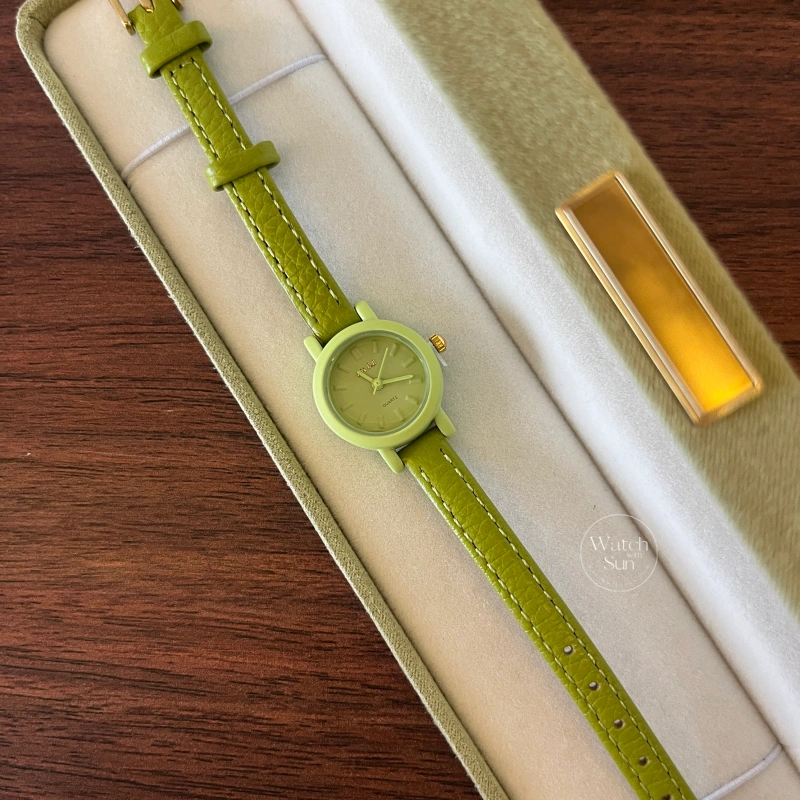 N751-7 Chic Round Small Face Green/Pink Leather Ladies Watch for Petite Wrist
