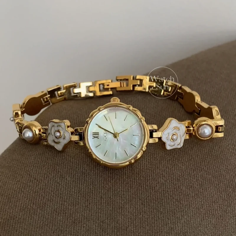 Elegant Women Camellia Pearl Bracelet Watch Gold/Silver Mother-of-Pearl Dial