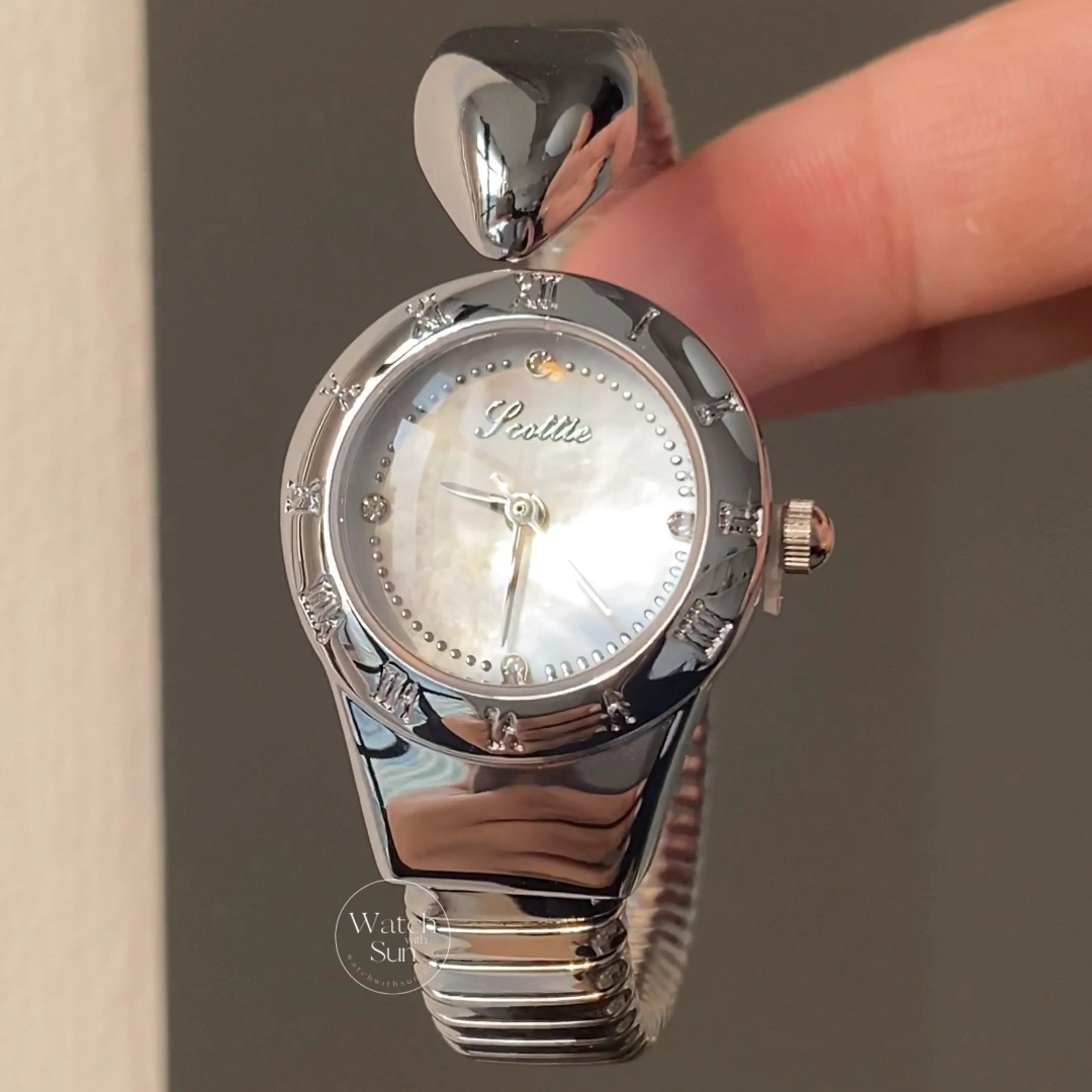 Classic Round Gold/Silver Serpentine Bangle Watch Vintage Luxury Women's Watch
