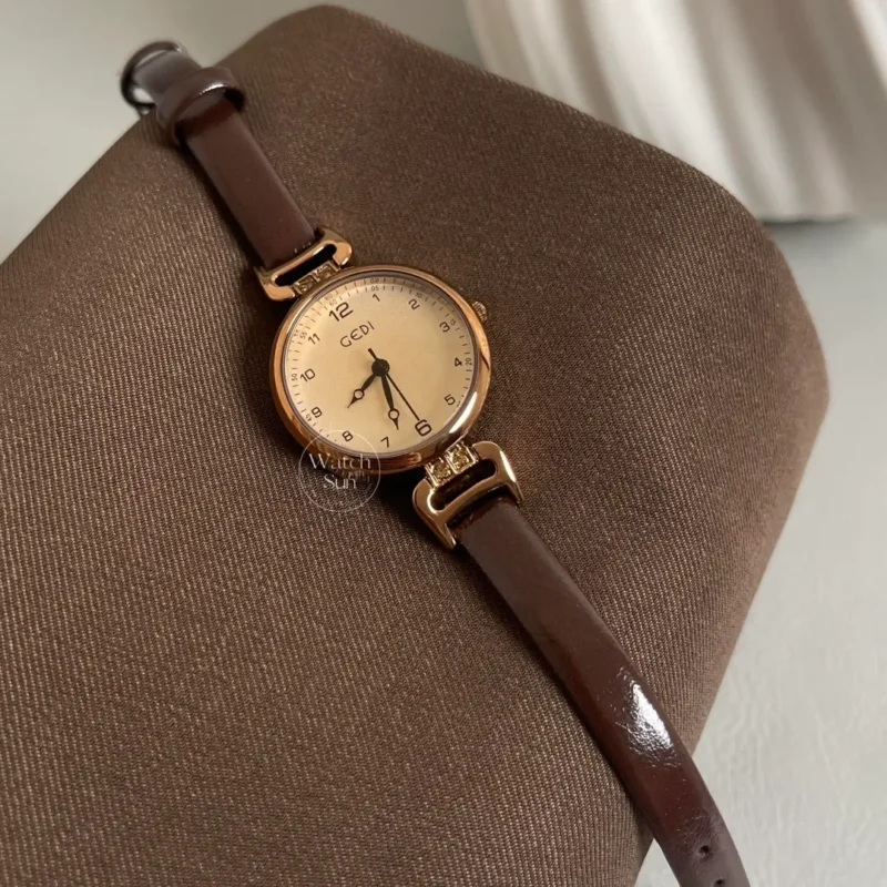 Vintage-Inspired Brown Leather Strap Watch Crystal Accent Round Face Women's Watch