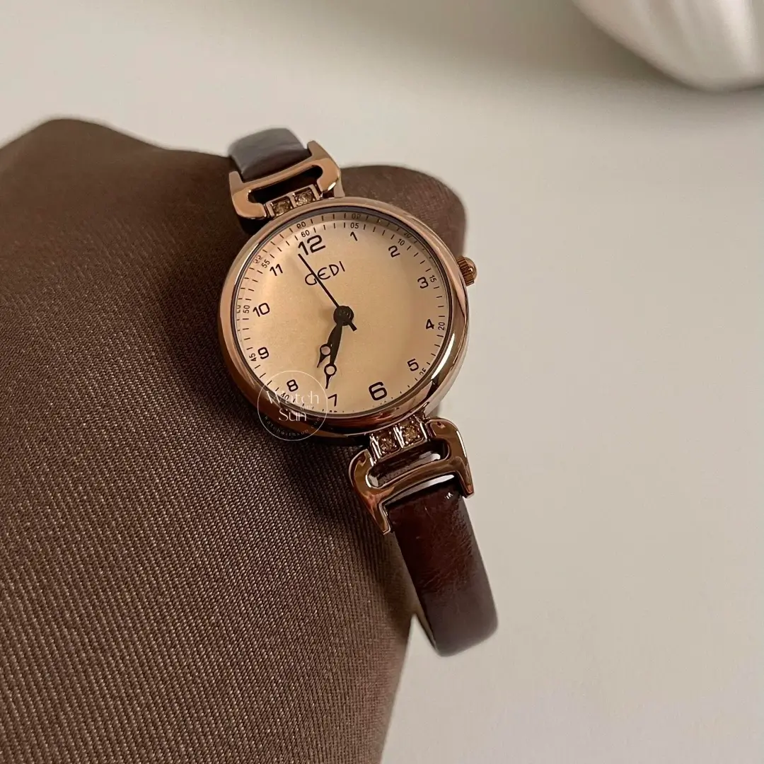 Vintage-Inspired Brown Leather Strap Watch Crystal Accent Round Face Women's Watch