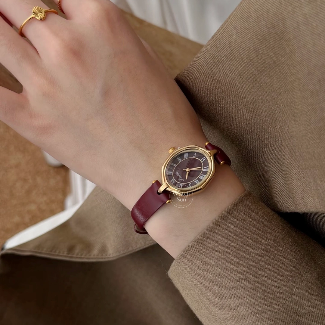 Vintage-Inspired Gold Oval Leather Strap Women's Watch