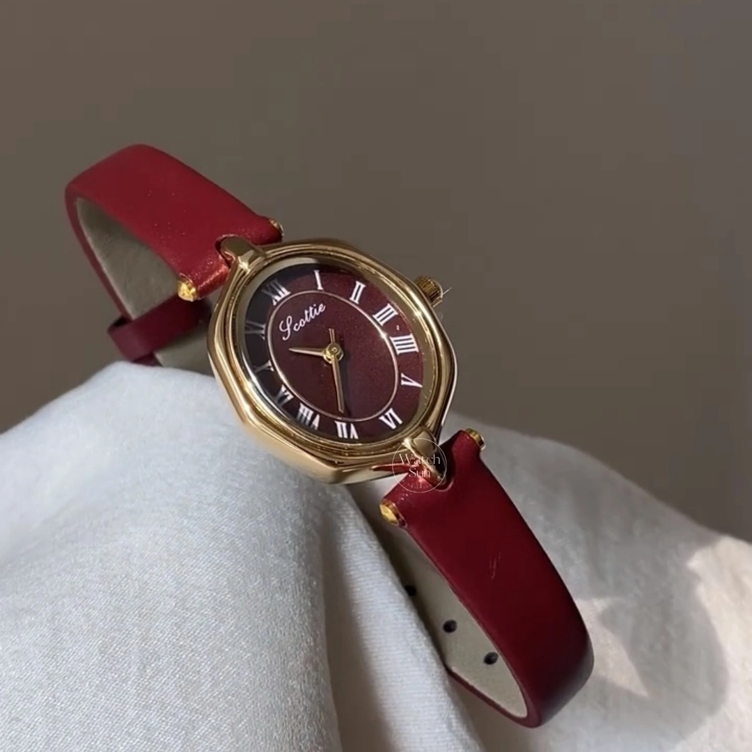Vintage-Inspired Gold Oval Leather Strap Women's Watch