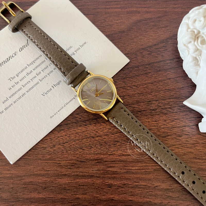 Retro Gold Round Mother-of-Pearl Dial Slim Leather Strap Women's Watch