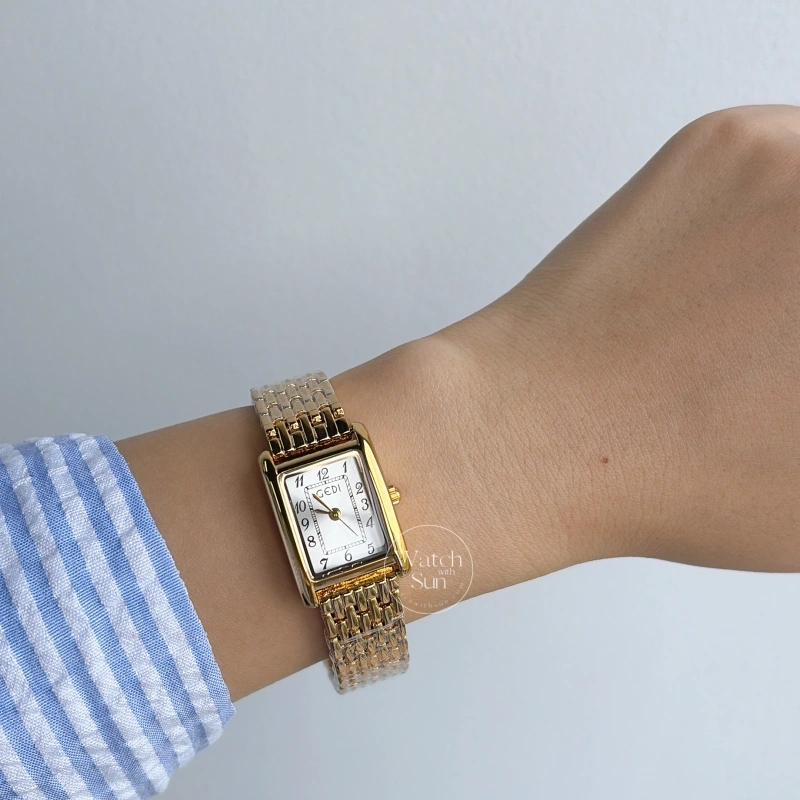 Retro Gold Rectangle Dial Arabic Numerals Bracelet Watch for Women