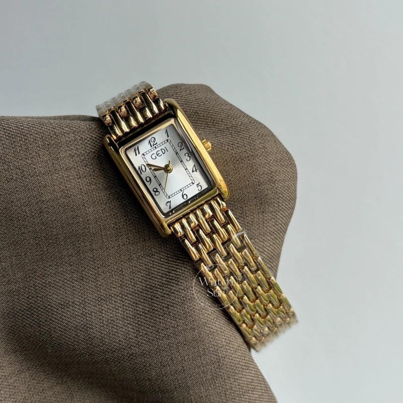 Retro Gold Rectangle Dial Arabic Numerals Bracelet Watch for Women