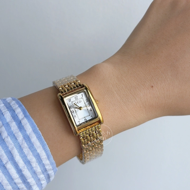 Retro Gold Rectangle Dial Arabic Numerals Bracelet Watch for Women