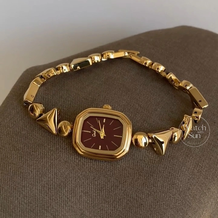 Retro Gold Burgundy Dial Geometric Link Bracelet Women's Watch