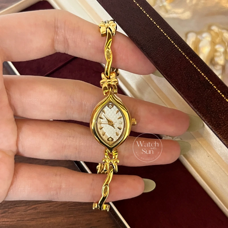 Dainty Gold/White Marquise Dial Floral Twist Bracelet Women‘s Watch