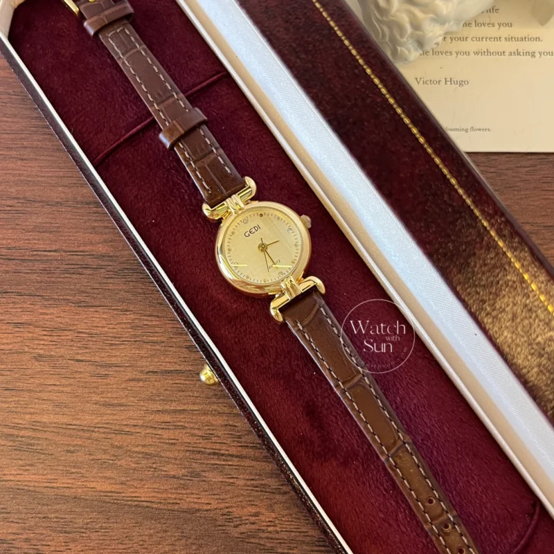 N424-5 Vintage Black/Brown Small Round Genuine Leather Watch