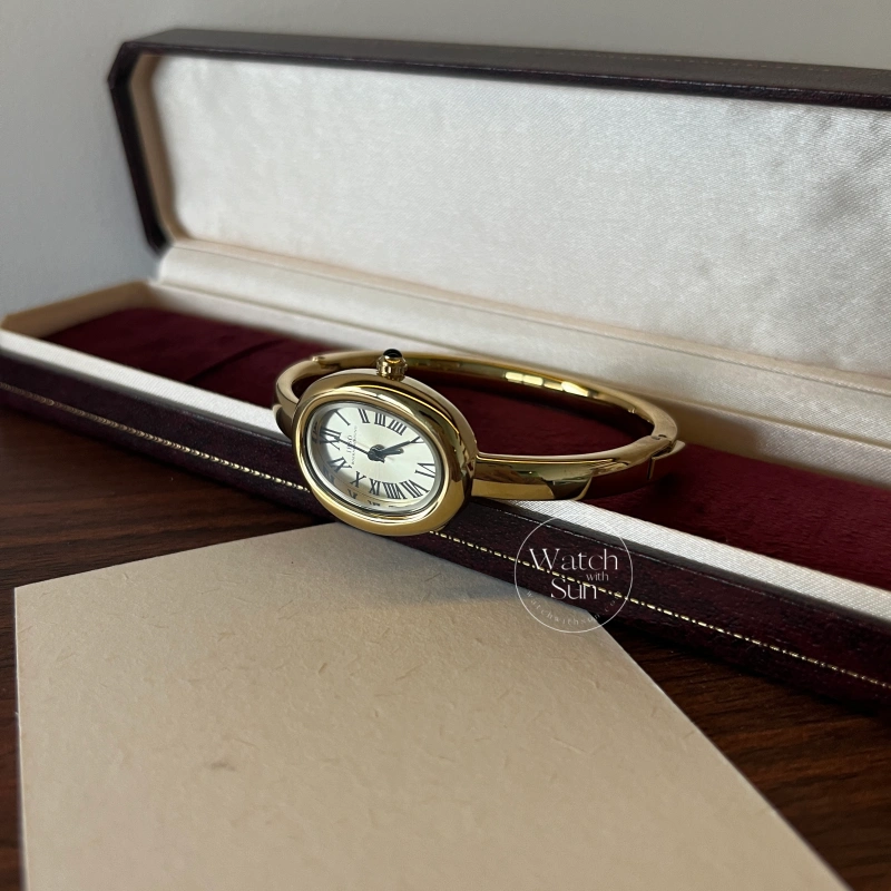 N601-7 Vintage-Inspired Gold Oval Watch for Women Roman Numeral Dial Bangle Watch