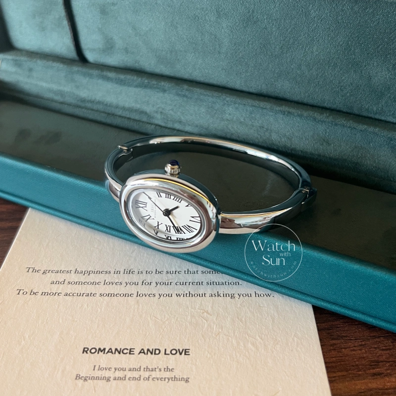 N628-3 Vintage Gold Oval Watch Roman Numeral Dial Bangle Watch for Women