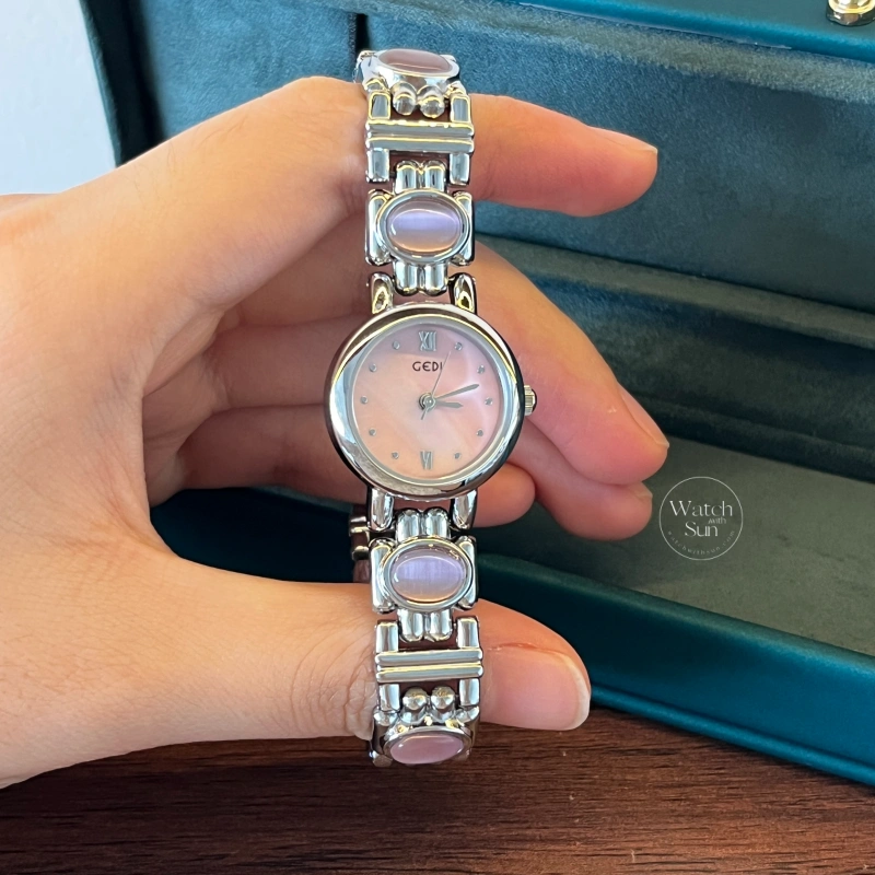 Elegant Silver Pink Round Dial Cat's Eye Bracelet Watch for Women
