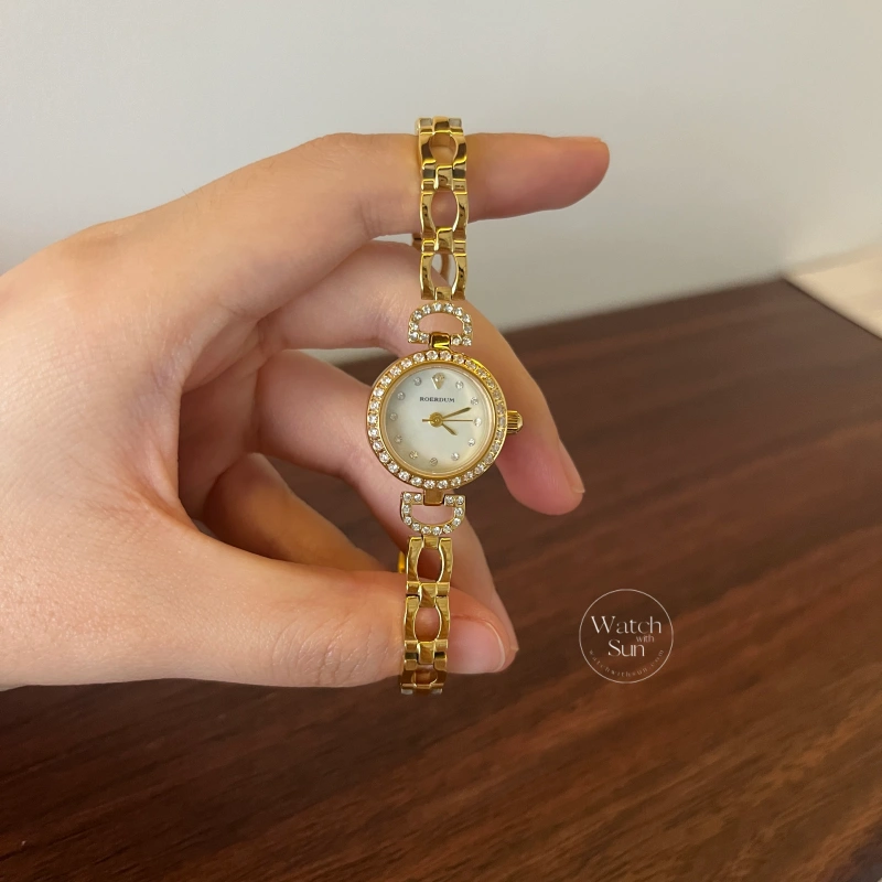 Chic Gold Mother of Pearl Dial Slim Bracelet Watch for Women