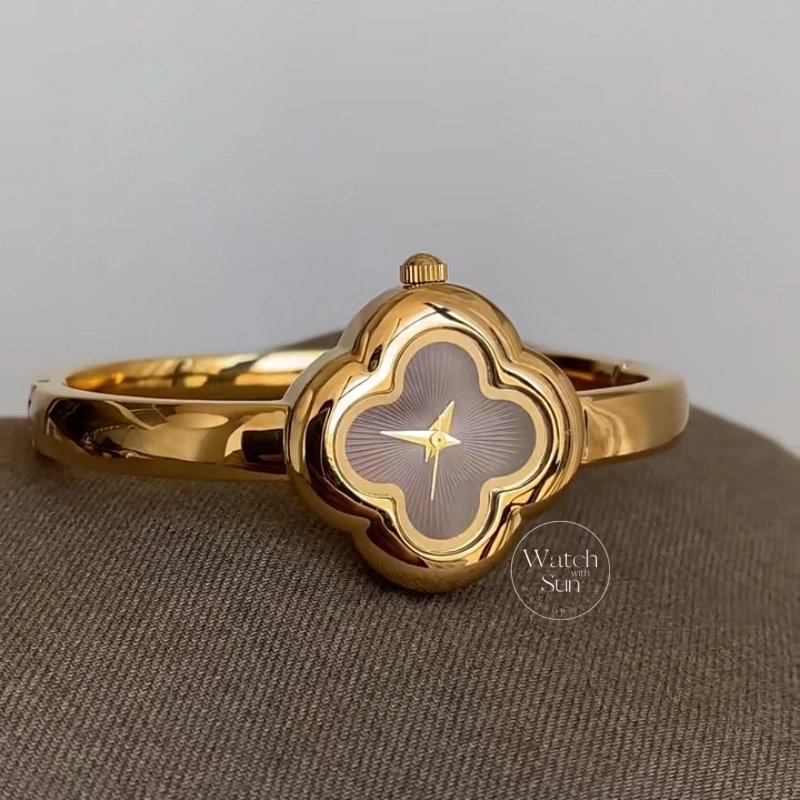 Retro Gold/Silver Clover Four-Leaf Flower Bangle Bracelet Watch for Women