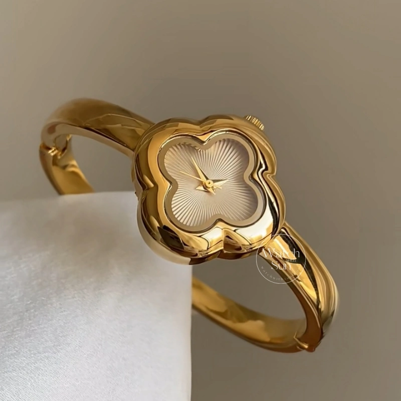 Retro Gold/Silver Clover Four-Leaf Flower Bangle Bracelet Watch for Women