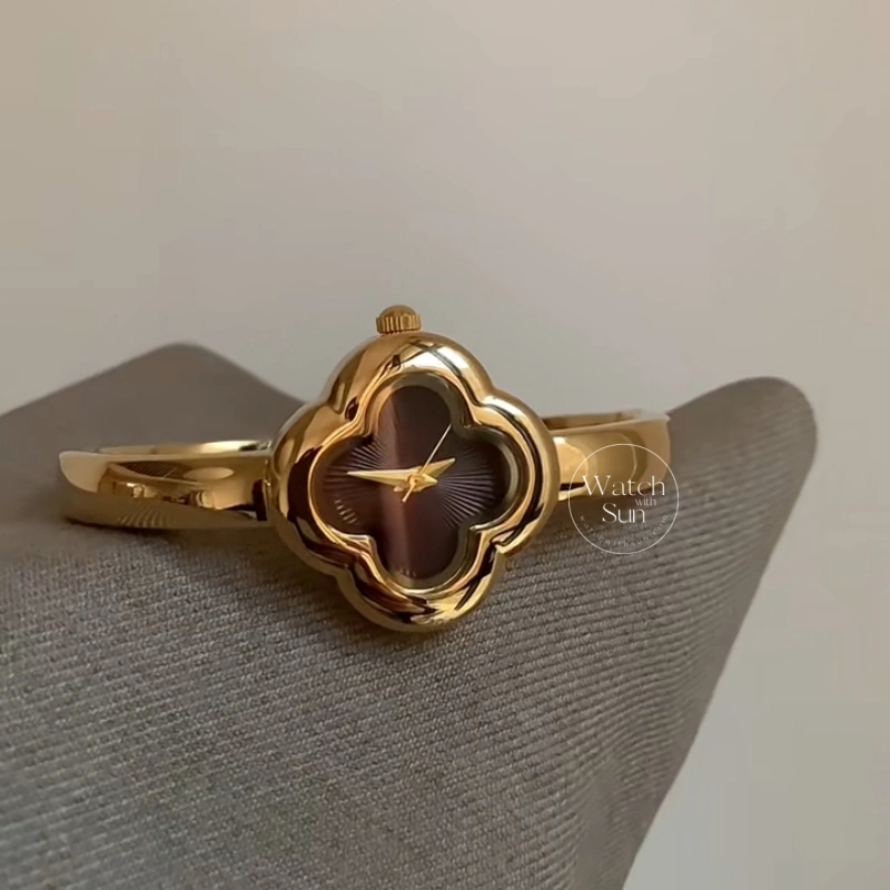 Retro Gold/Silver Clover Four-Leaf Flower Bangle Bracelet Watch for Women