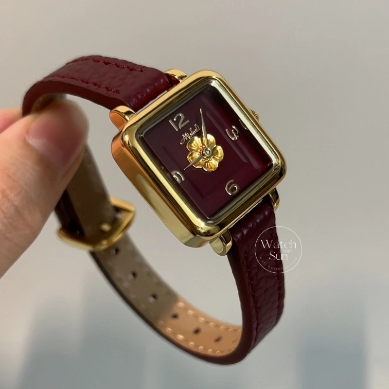 Classic Gold Square Case Leather Strap Watch for Women